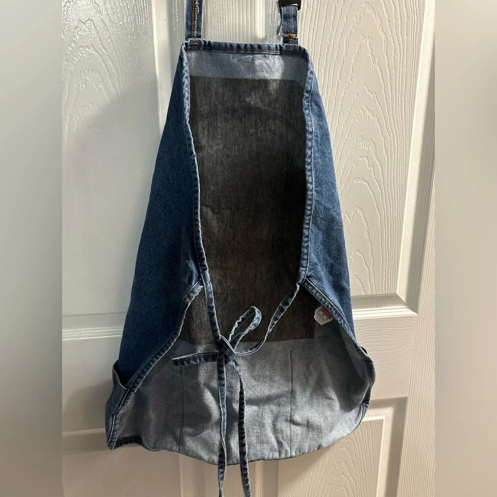 VTG TYCA Patriotic Embossed Buffalo New York USA Denim Blue Apron Heavy Duty